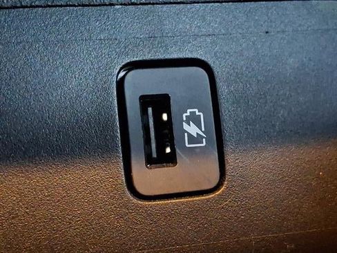 Used 2023 Nissan Sentra SV w/ Trunk Package image 11