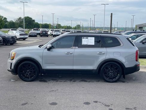 Used 2021 Kia Telluride EX w/ EX Premium Package AWD/4WD image 4