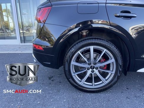 Used 2025 Audi SQ5 Premium Plus w/ Premium Plus Package image 16
