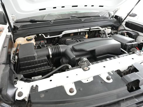 Used 2018 Chevrolet Colorado W/T image 38