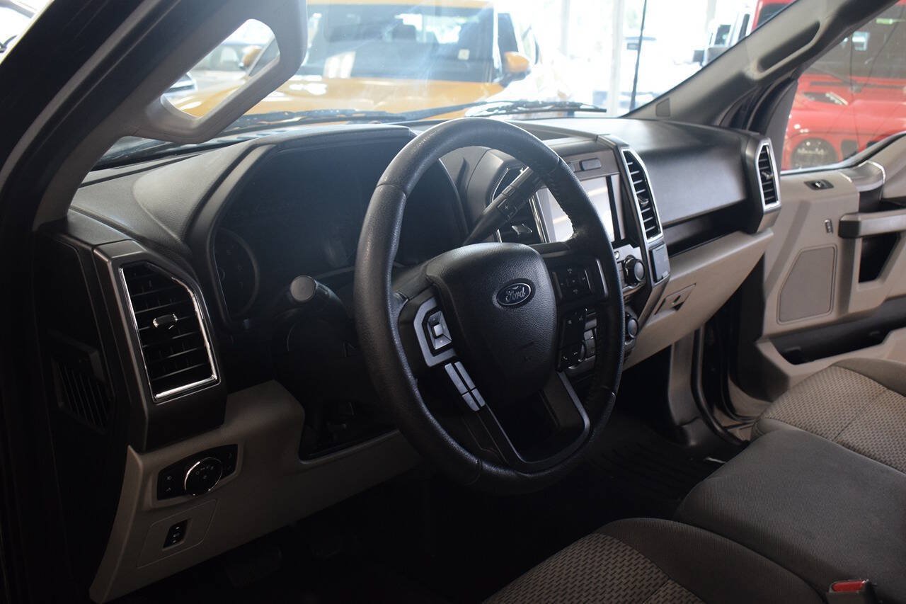 Used 2016 Ford F150 XLT AWD/4WD image 17