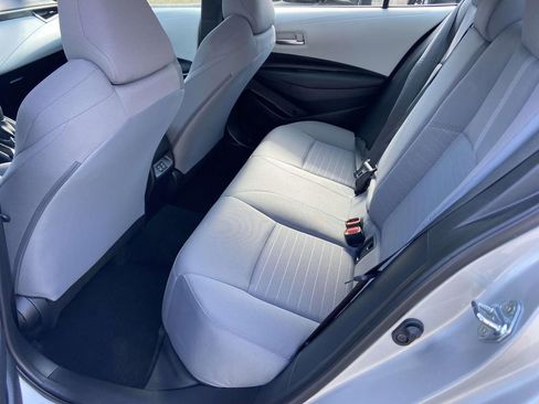 Used 2025 Toyota Corolla SE image 16