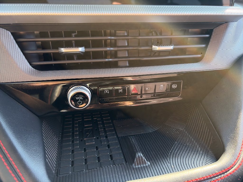 Used 2025 Ford Explorer ST AWD/4WD image 24