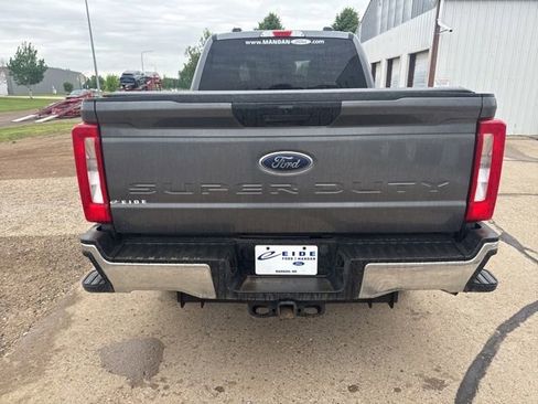 Used 2023 Ford F250 XLT AWD/4WD image 6