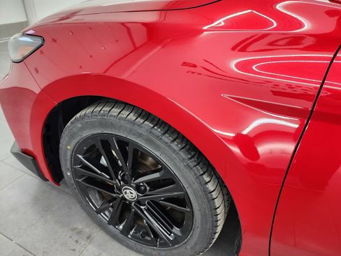 Used 2025 Toyota Camry SE image 34