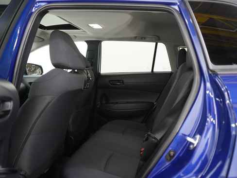 Used 2024 Toyota Corolla Cross LE w/ Moonroof Package AWD/4WD image 17