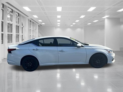 Used 2021 Nissan Altima 2.5 S FWD image 4