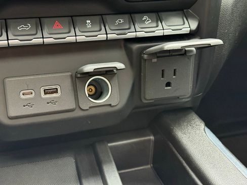 Used 2021 GMC Sierra 1500 AT4 w/ AT4 Premium Package image 22