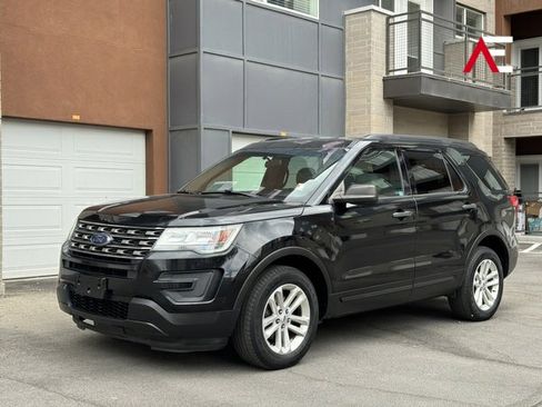 Used 2016 Ford Explorer 4WD image 1