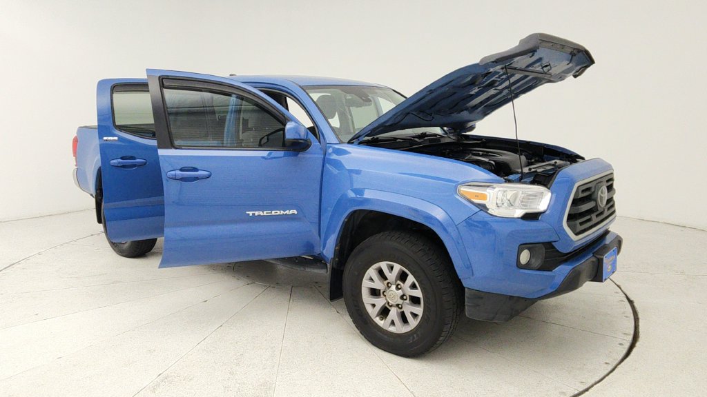 Used 2019 Toyota Tacoma SR5 AWD/4WD image 9