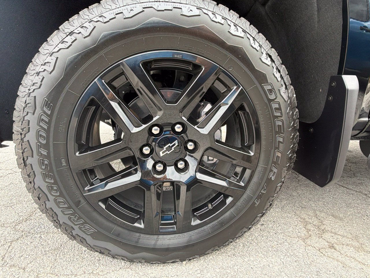 Used 2026 Chevrolet Silverado 1500 LT Trail Boss w/ LT Trail Boss Premium Package AWD/4WD image 13