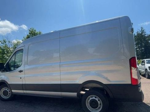 New 2026 Ford Transit 350 148 Medium Roof RWD image 4