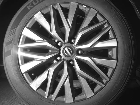 Used 2025 Nissan Altima 2.5 SV image 15