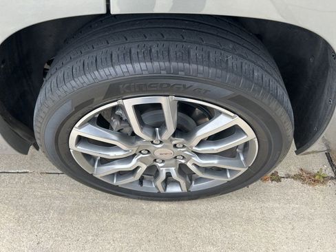 Used 2023 GMC Terrain Denali w/ Denali Premium Package image 29