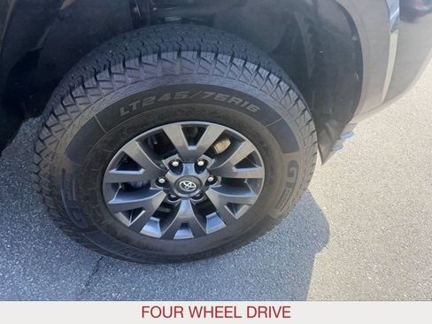 Used 2023 Toyota Tacoma SR5 AWD/4WD image 8
