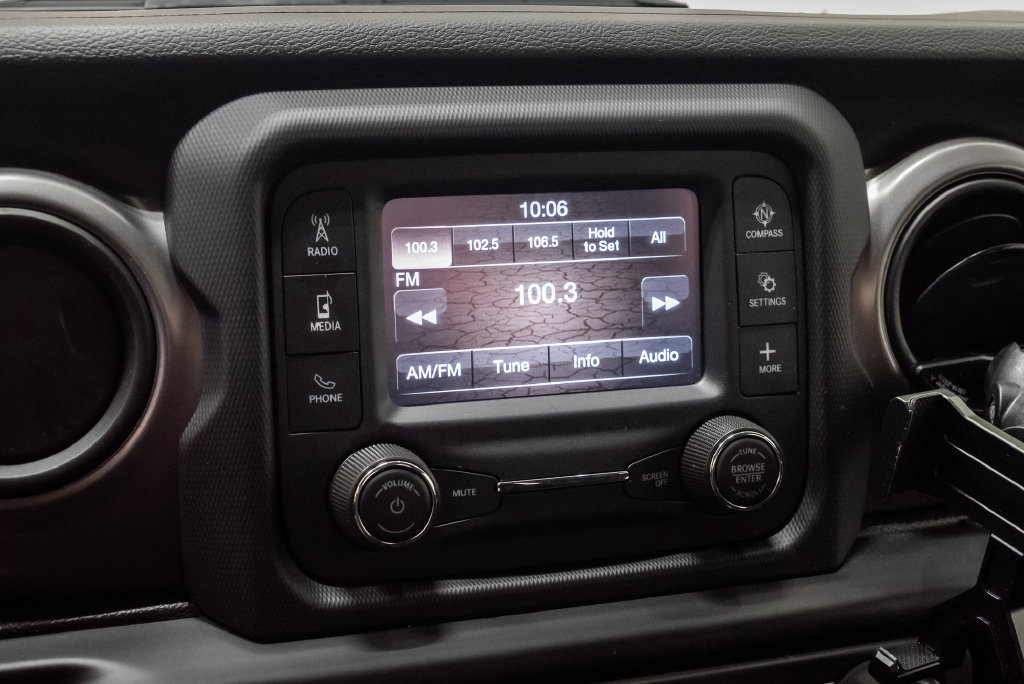 Used 2021 Jeep Wrangler Sport AWD/4WD image 19