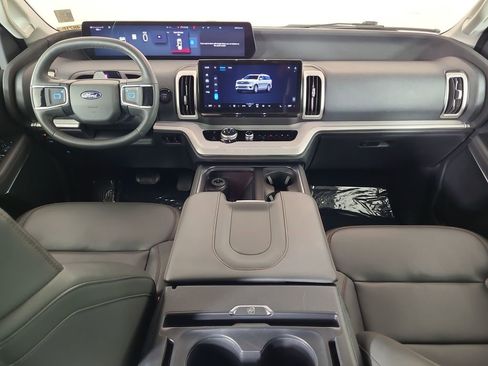 Used 2025 Ford Expedition Max Active image 24