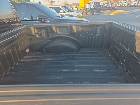 Used 2019 Ford F150 Lariat w/ Trailer Tow Package image 8