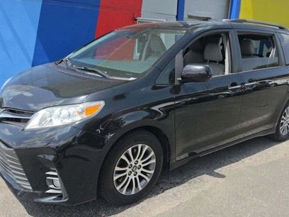 Used 2020 Toyota Sienna XLE