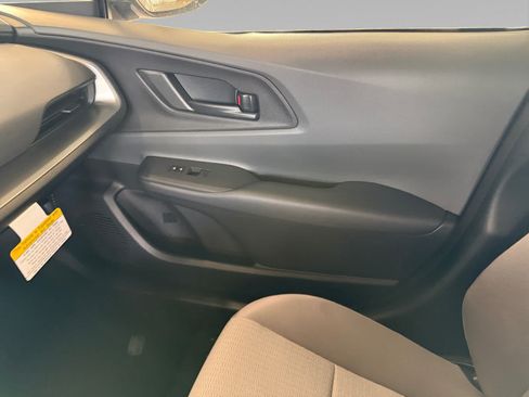 New 2026 Toyota Prius LE FWD image 12