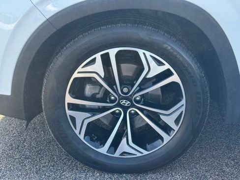 Used 2019 Hyundai Santa Fe AWD image 5