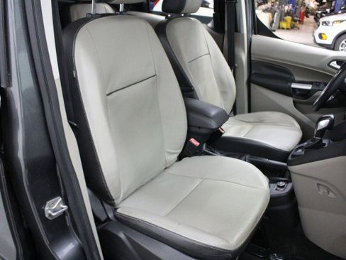 Used 2016 Ford Transit Connect Titanium image 27