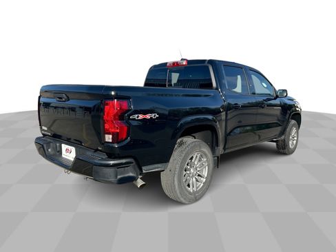Certified 2024 Chevrolet Colorado LT w/ LT Convenience Package II AWD/4WD image 9