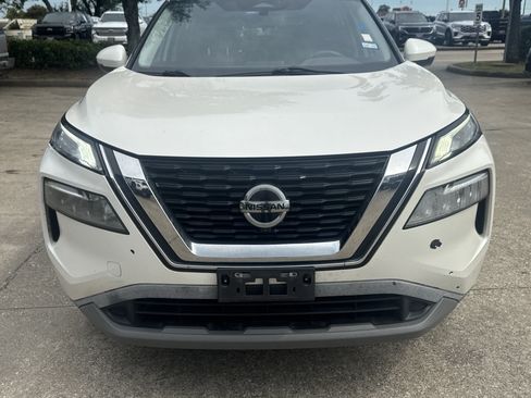 Used 2021 Nissan Rogue SV FWD image 16