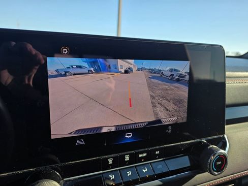 Used 2024 Chevrolet Colorado Z71 w/ Advanced Trailering Package image 22