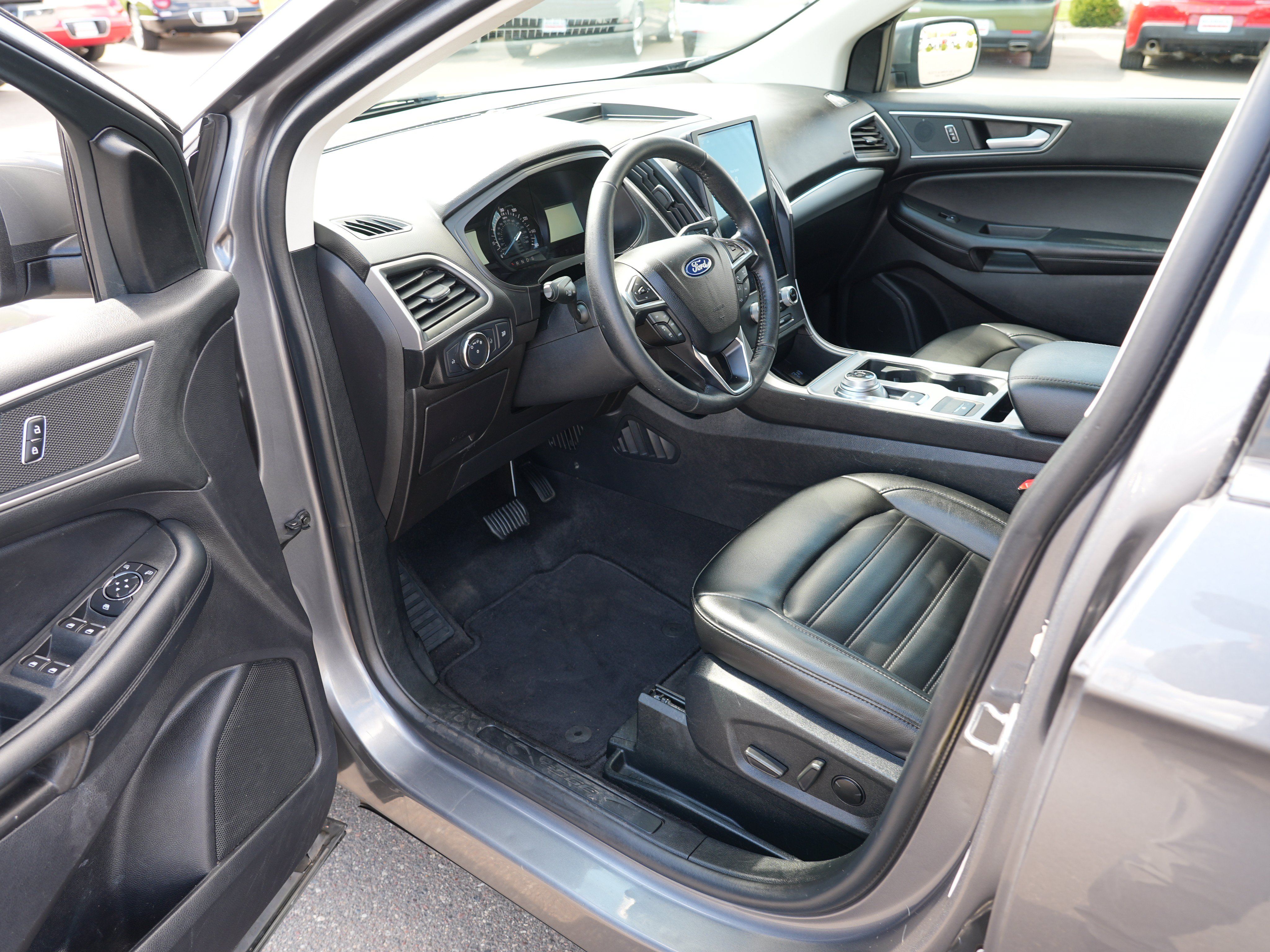 Used 2022 Ford Edge SEL AWD/4WD image 13