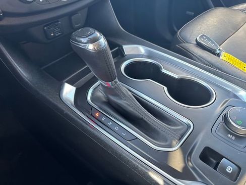 Certified 2020 Chevrolet Traverse LT w/ LT Premium Package image 21