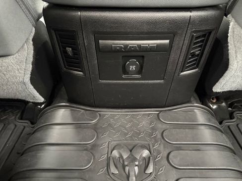 Used 2018 RAM 1500 Outdoorsman image 34