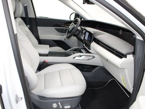 New 2026 Lincoln Nautilus Premier image 28