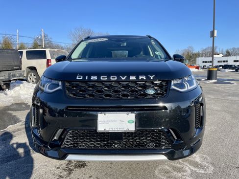 Used 2024 Land Rover Discovery Sport S image 2