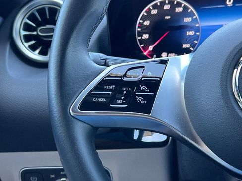 Certified 2025 Mercedes-Benz GLA 250 image 29