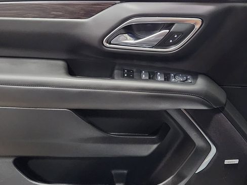 Used 2024 Chevrolet Suburban Z71 w/ Luxury Package image 43