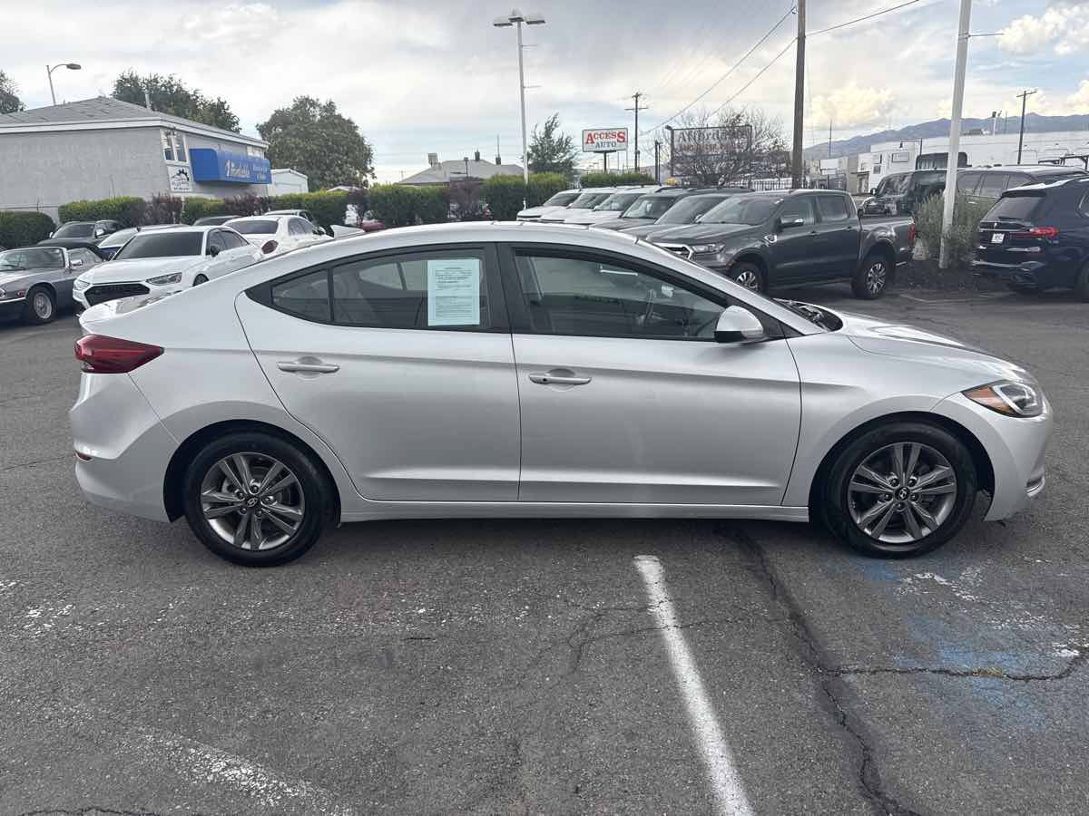 Used 2018 Hyundai Elantra Value Edition FWD image 5