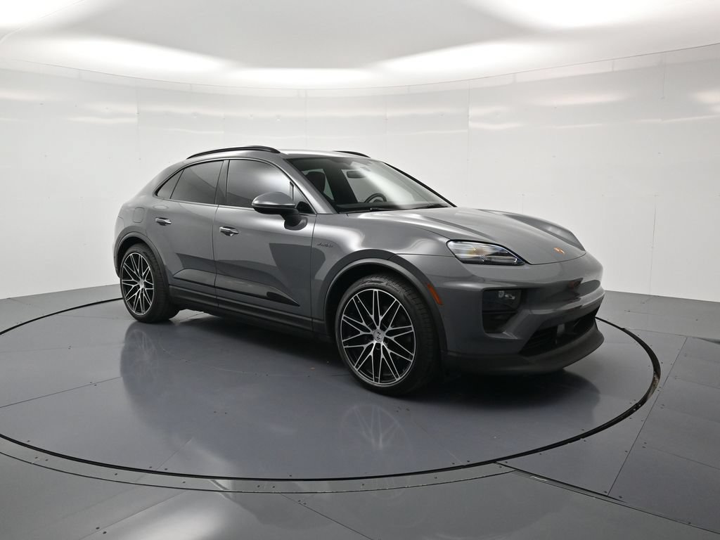 Certified 2025 Porsche Macan 4 Electric AWD/4WD image 48