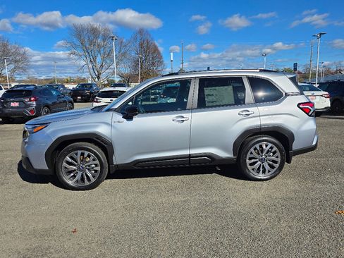 New 2025 Subaru Forester Touring AWD/4WD image 8