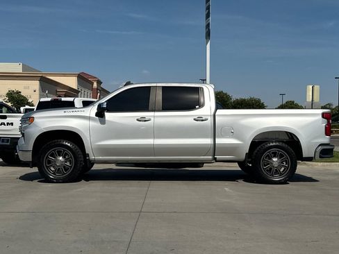 Used 2022 Chevrolet Silverado 1500 LT w/ All Star Edition Plus RWD image 3