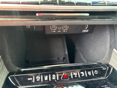 Used 2022 Jeep Wagoneer Series III w/ Convenience Group I AWD/4WD image 22