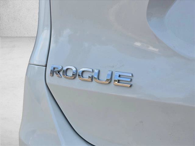 Used 2015 Nissan Rogue SL w/ SL Premium Package AWD/4WD image 14