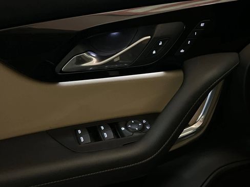 Used 2024 Chevrolet Blazer Premier w/ Enhanced Convenience Package image 13