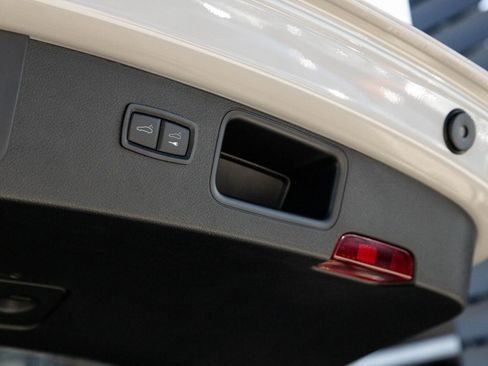 Certified 2026 Porsche Macan image 31