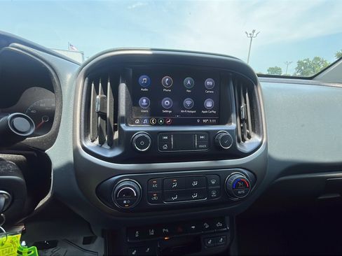 Used 2022 Chevrolet Colorado Z71 w/ Safety Package AWD/4WD image 14