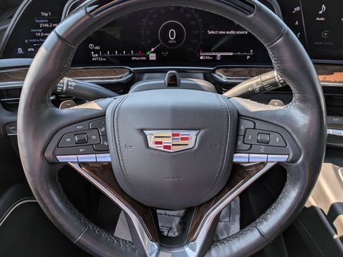 Used 2021 Cadillac Escalade Sport Platinum w/ LPO, ONYX Package AWD/4WD image 17