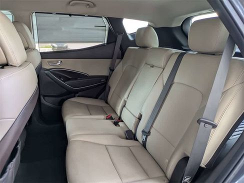 Used 2017 Hyundai Santa Fe Sport image 16