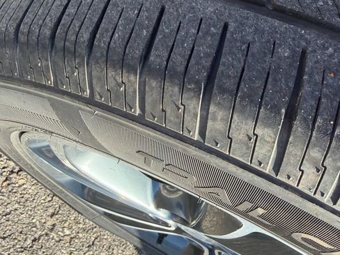 Used 2023 Buick Encore GX Select image 11