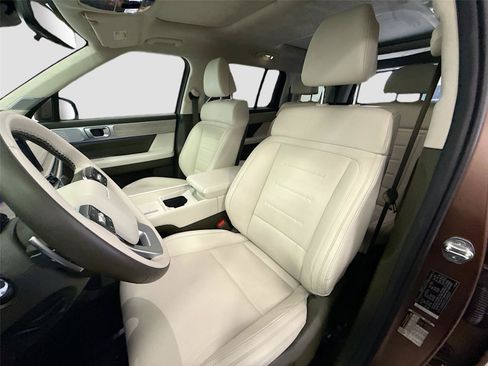 Used 2025 Hyundai Santa Fe Calligraphy FWD image 22