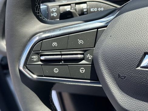 New 2026 Chevrolet Traverse Z71 w/ Enhanced Driving Package AWD/4WD image 19